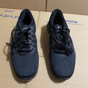 Size 6.5 Nike flex supreme tr6